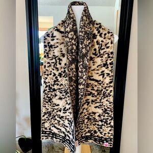 Juicy Couture Large Soft Leopard Print Scarf